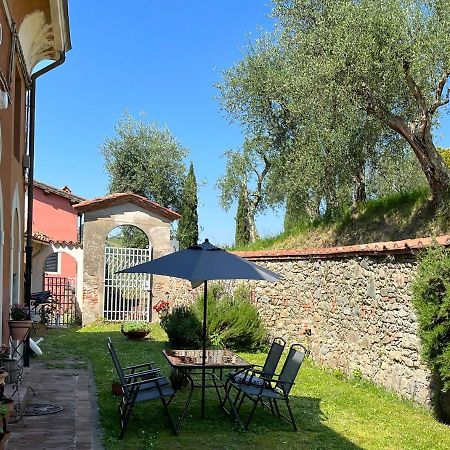Alloggi In Villa Storica Pescia Exterior foto